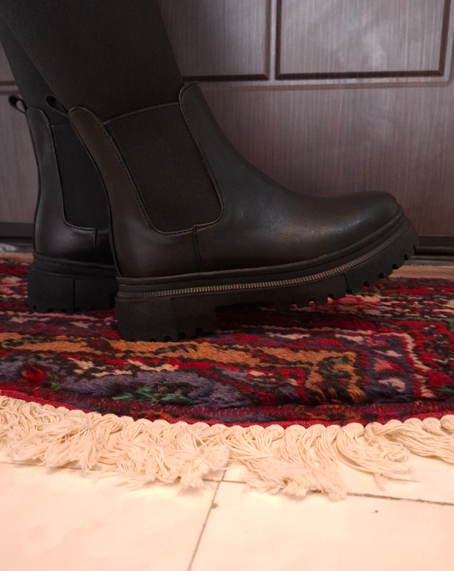 نیم بوت زنانه بغل کش مدل چلسی مشکی