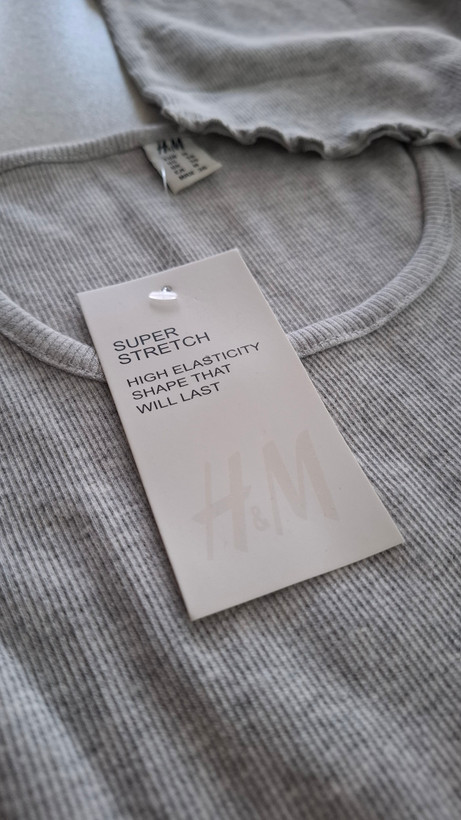 ست تاپ و شورتک کبریتی برندh&m